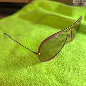 Gold and pink Ray Ban aviators model RB3025 62-14-140